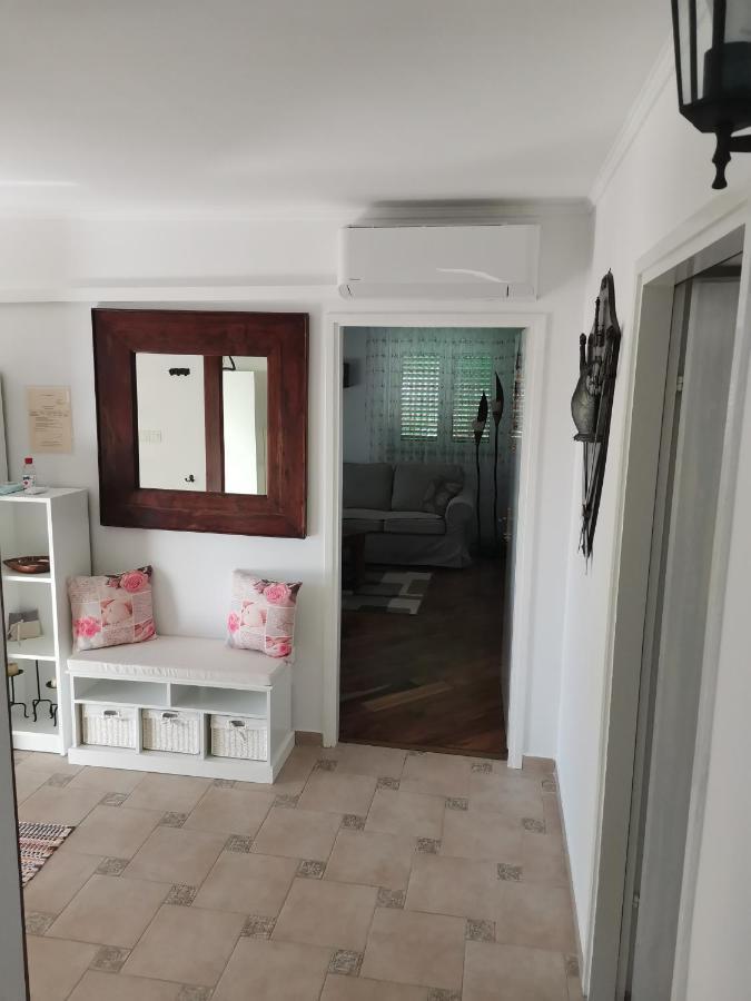 Apartmani Godinic Palit Luaran gambar