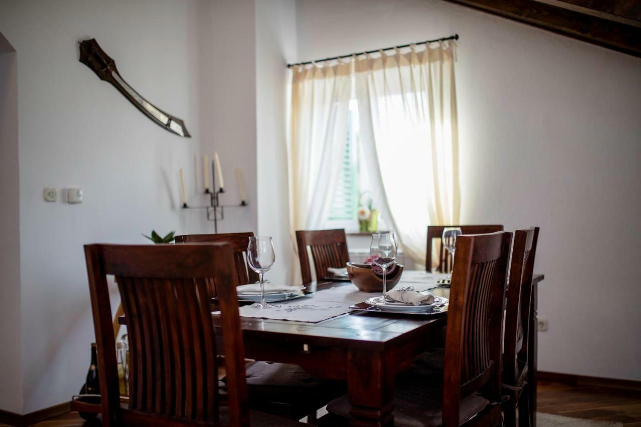 Apartmani Godinic Palit Luaran gambar