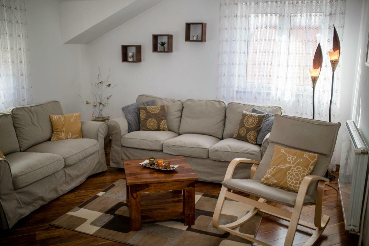 Apartmani Godinic Palit Luaran gambar