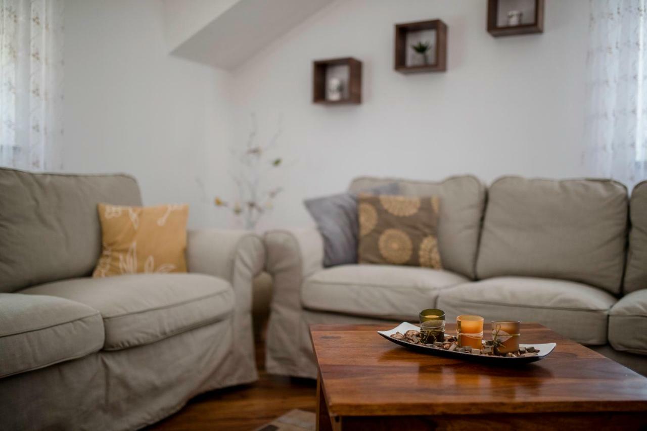 Apartmani Godinic Palit Luaran gambar
